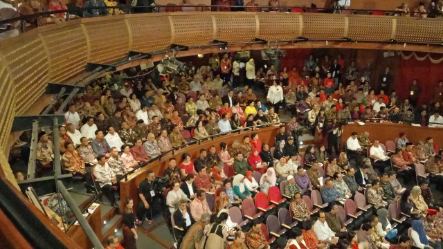 Sejumlah pejabat yang ikut menonton teater. (Foto: Aprilandika Pratama/kumparan)