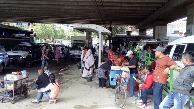 Situasi lalu lintas di Tanah Abang. (Foto: Amanaturrosyidah Ochi/kumparan)