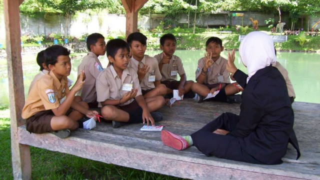 Proses belajar di SMP Alam (Foto: facebook/SMP ALAM BIS(Banyuwangi Islamic School))