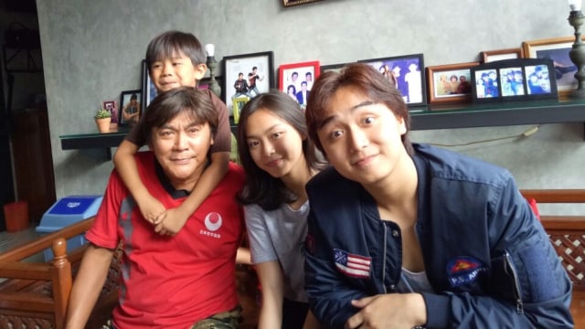 Willy Dozan dan Keluarga (Foto: D.N Mustika Sari/kumparan)