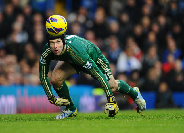 Cech kala masih memperkuat Chelsea. (Foto: Laurence Griffiths/Getty Images)