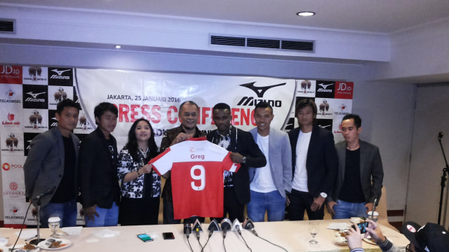 Greg diperkenalkan sebagai pemain Madura United. (Foto: Haikal Pasya/kumparan)