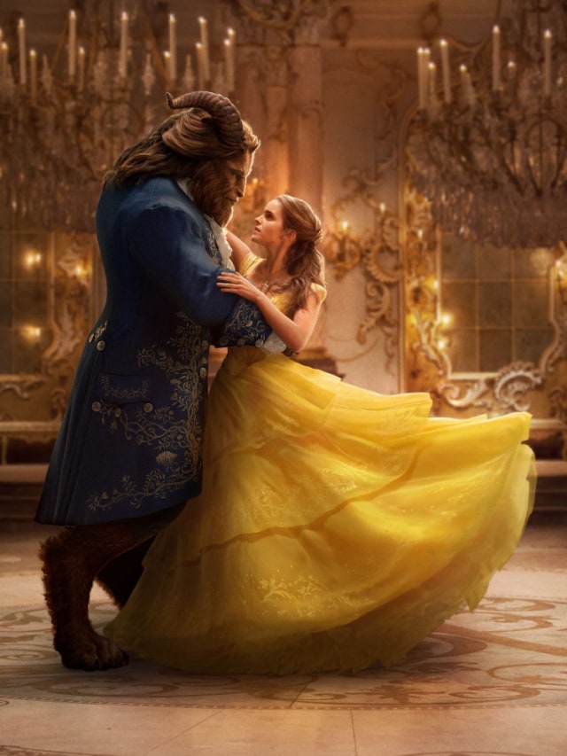 Gaston dan Belle dalam film Beauty and the Beast. (Foto: Disney Enterprises)