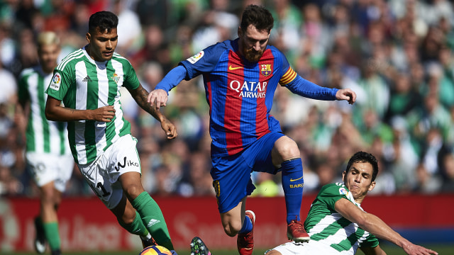 Lionel Messi vs Real Betis (Foto: Aitor Alcalde/Stringer)