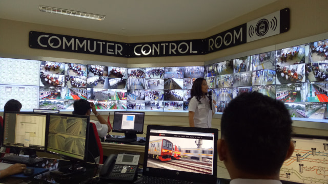 Commuter Control Room di kantor PT. KCJ. (Foto: Deanda Dewindaru/kumparan)