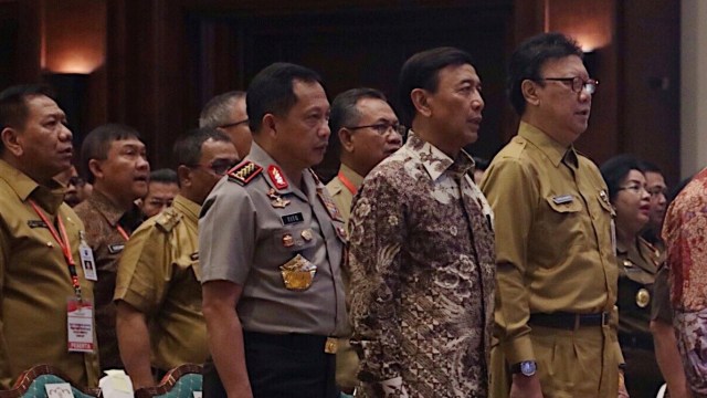 Tito Karnavian, Wiranto, dan Tjahjo Kumolo. (Foto: Fanny Kusumawardhani/kumparan)