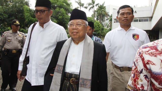 Ketua MUI Ma'ruf Amin jadi saksi sidang Ahok (Foto: Antara/Pool/Isra Triansyah)