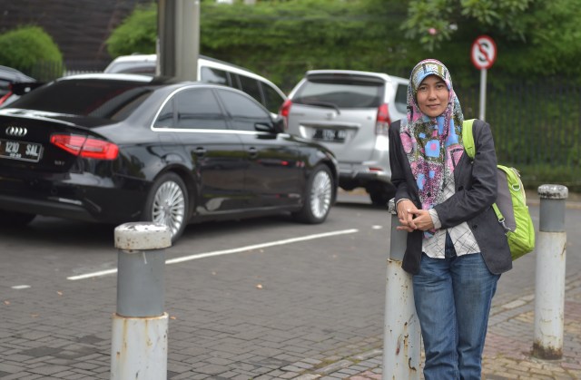 Adek Berry, sang fotografer perempuan. (Foto: Maria Sattwika D/kumparan)