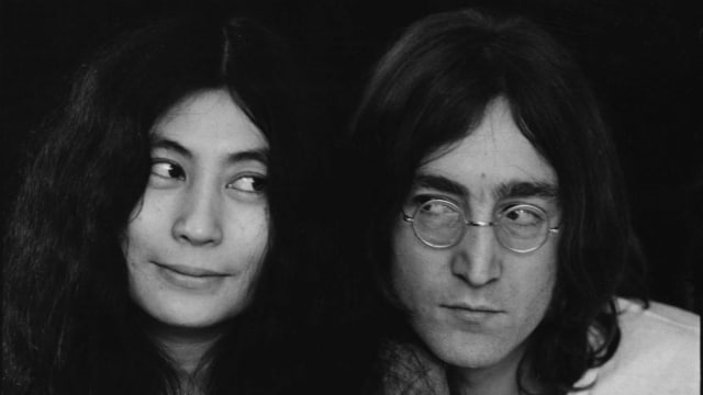 Yoko Ono dan John Lennon, Susan Wood (Foto: Getty Images)