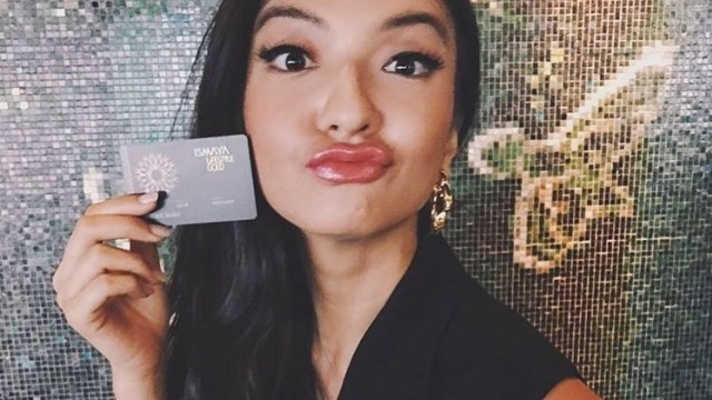 Berbagai Gaya Duck Face Raline. (Foto: IG; @ralineshah)