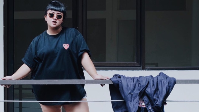 Selebgram bertubuh plus size @tiraemon (Foto: Instagram/@tiraemon)