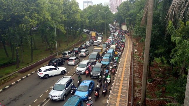 Kemacetan di Margonda Raya. (Foto: Aldis Tannos/kumparan)