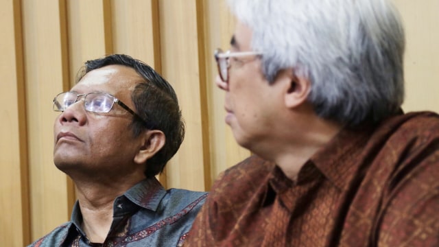 Mahfud MD dan Imam Prasodjo (Foto: Fanny Kusumawardhani/kumparan)