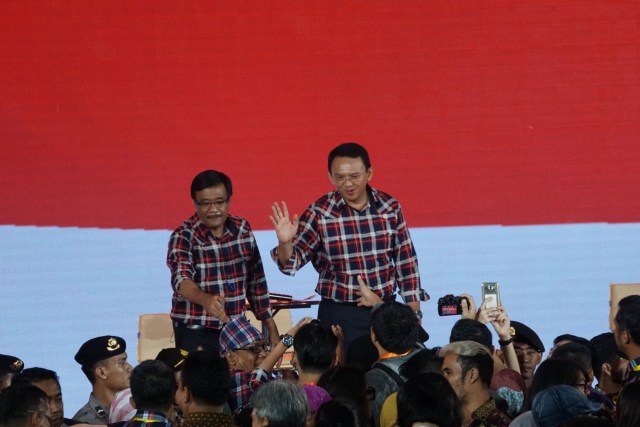 Ahok -Djarot usai debat pilgub DKI Jakarta. (Foto: Aditia Noviansyah/kumparan)