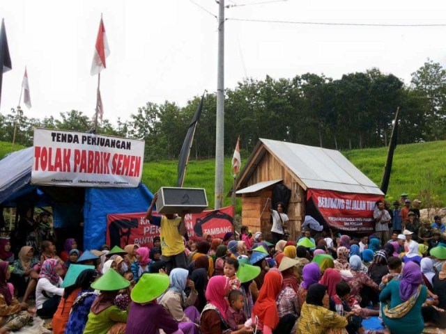 Para pejuang Kendeng berkumpul. (Foto: Doc. Istimewa)