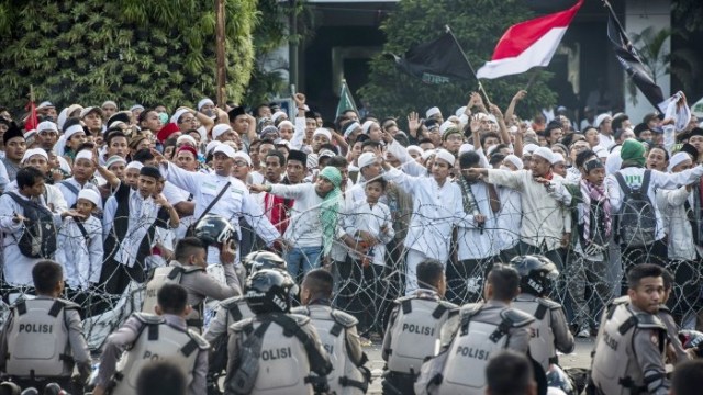 Massa aksi 411 berkumpul di depan Istana (Foto: M Agung Rajasa/Antara)