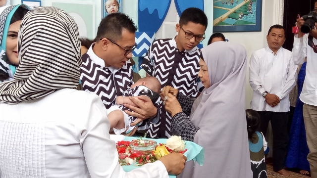 Anang & Ashanti saat acara aqiqahan anak keduanya. (Foto: Yurika Kencana/kumparan)