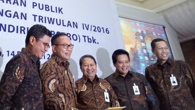 Laporan Keuangan tahun 2016 Bank Mandiri (Foto: Novan Nurul Alam/kumparan)