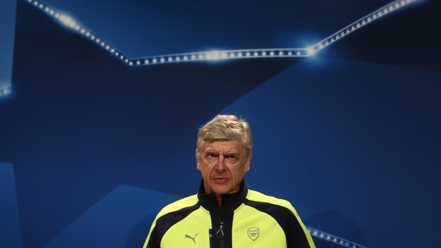 Arsene Wenger saat masih melatih Arsenal. Foto: Michael Dalder/Reuters
