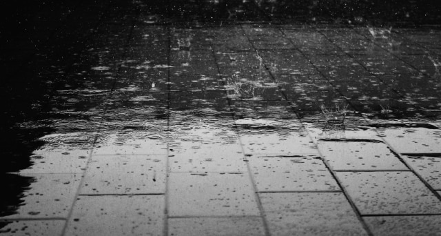 Potret tetes hujan (Foto: Giuliamar/Pixabay)