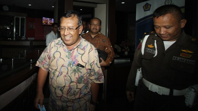 Ahmad Bambang usai diperiksa kejagung. (Foto: Antara/Reno Esnir)