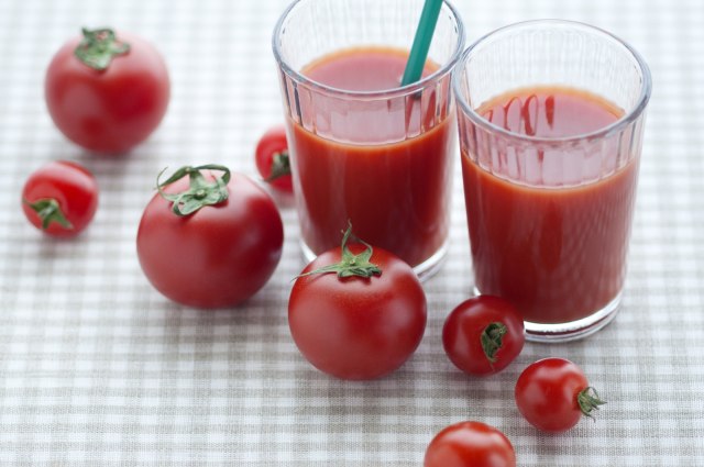 Kandungan likopen dalam buah tomat mencegah kanker (Foto: Thinkstock)