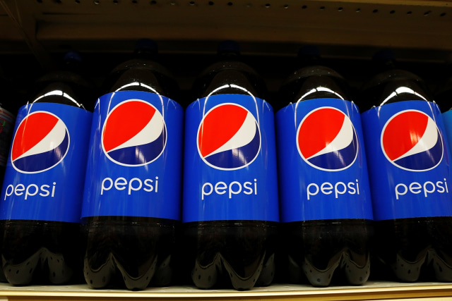 Pepsi, produk minuman unggulan dari PepsiCo. (Foto: Reuters/Brendan McDermid)