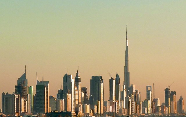Gedung pencakar langit di Dubai. (Foto: Wikimedia Commons)