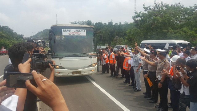 Jembatan Cisomang Bisa Dilalui Bus (Foto: Dok. Jasa Marga )