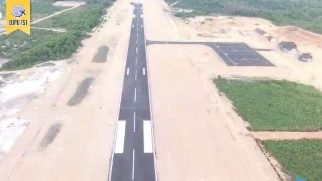 Landasan Pacu Bandara Letung Anambas. (Foto: Dok. Kemenhub)