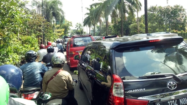 Macet arah Cilandak. Foto: Mustaqim Amna/kumparan