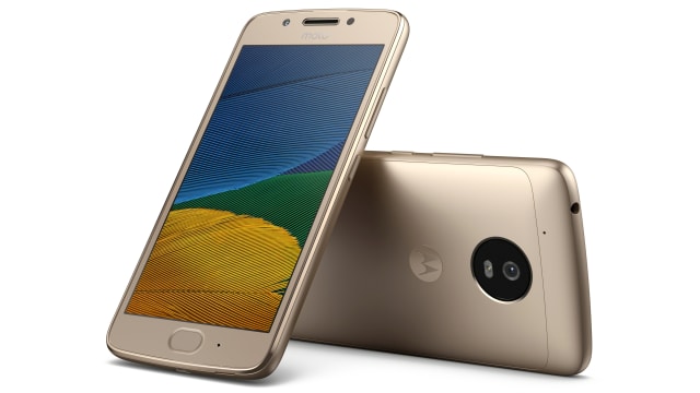 Ponsel Moto G5, warna fine gold. (Foto: Motorola)