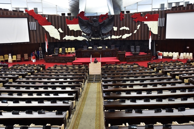 Persiapan di Ruang Rapat Paripurna. (Foto: Antara/Wahyu Putro A)