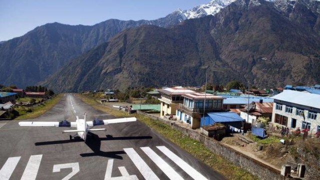 Bandara Lukla, Nepal (Foto: Wikimedia Commons)