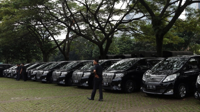 Mobil mewah untuk kunjungan Raja Saudi (Foto: Fanny Kusumawardhani/kumparan)