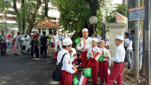 Persiapan menyambut kedatangan Raja Arab. (Foto: Aditia Rizki Nugraha/kumparan)