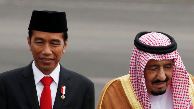 Presiden Jokowi dan Raja Salman. (Foto: Reuters/Beawiharta)