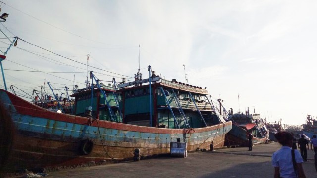 Deretan kapal di Pelabuhan Muara Baru. (Foto: Novan Nurul Alam/kumparan)