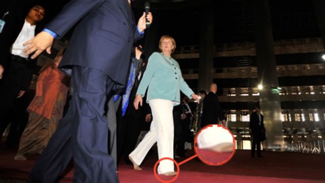 Angela Merkel kunjungi Istiqlal. (Foto: ANTARA/Andika Wahyu)