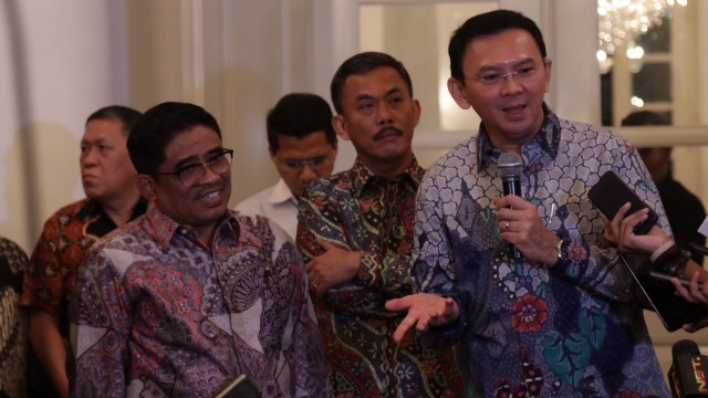 Sumarsono dan Ahok di Balai Agung. (Foto: Fanny Kusumawardhani/kumparan)