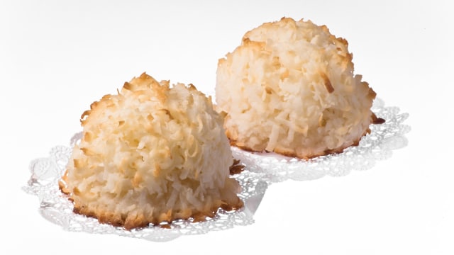 Macaroon, kue kering Itali dari kelapa kering (Foto: Thinkstock)