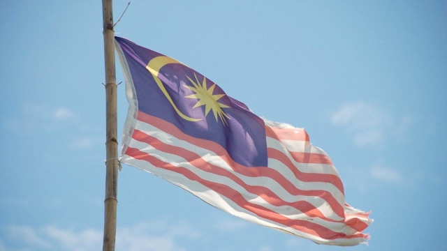 Berkibar bendera malaysia Lukisan Bendera