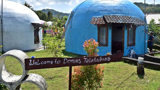 Kampung dome Teletubbies (Foto: Aditya Pradana Putra/ANTARA)