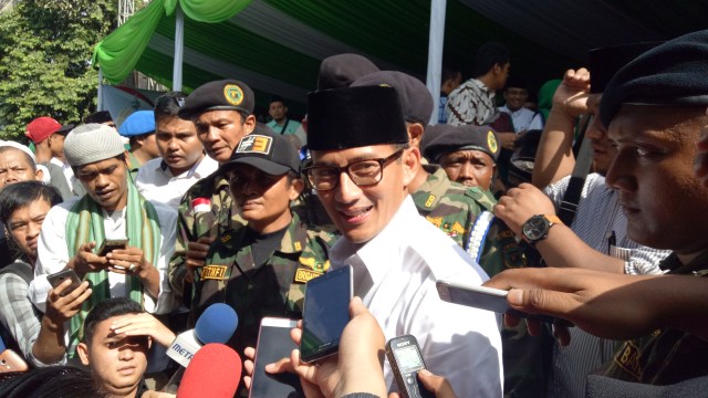 Sandiaga Uno melakukan blusukan (Foto: Amanaturrosyidah/kumparan)