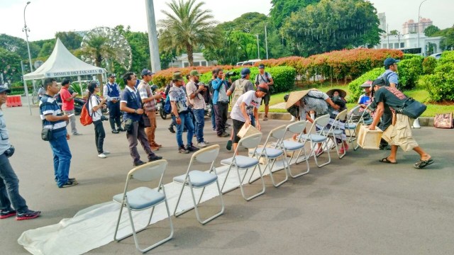 Aksi demo petani Kendeng, Rembang. (Foto: Dok. LBH Jakarta)