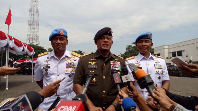 Panglima TNI Gatot Nurmantyo (tengah). (Foto: Ainul Qalbi/kumparan)