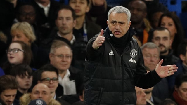Mourinho pada laga Chelsea vs Man Utd. Foto: John Sibley/Reuters