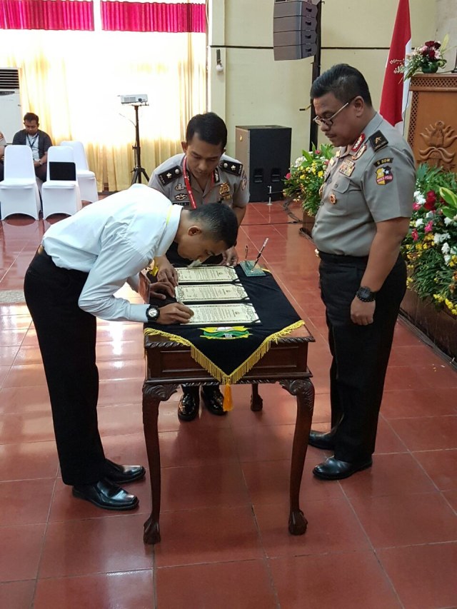 Pembacaan & penandatanganan Pakta Integritas SIPSS (Foto: Dok. SDM Polri)