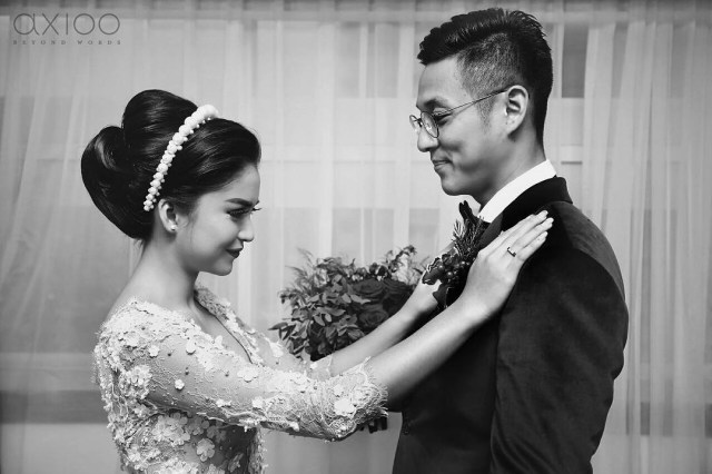 Putri Titian dan Junior Liem usai menikah (Foto: Instagram @putrititian)