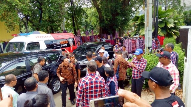 Ahok tiba di Rumah Lembang. (Foto: Amanaturrosyidah/kumparan)